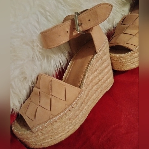 Marc Fisher Platform Espadrille Wedge - Picture 2 of 12